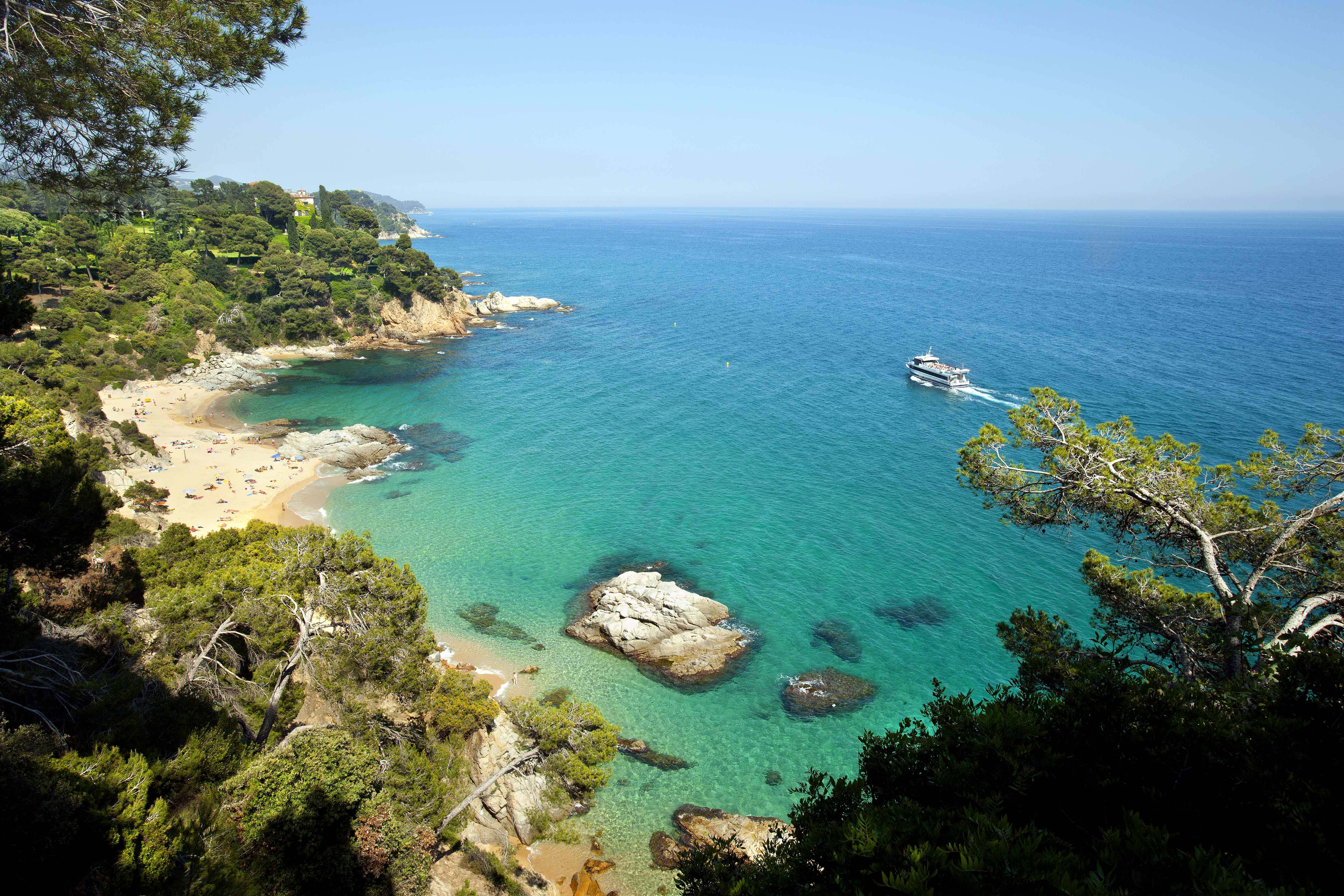 6 motivos para visitar Lloret de Mar (más allá de la fiesta)